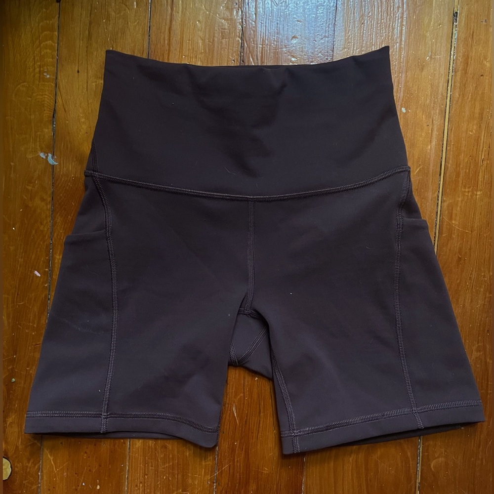 Lululemon Wunder Train High-Rise Shorts with Pockets 6” - Espresso - Size 4